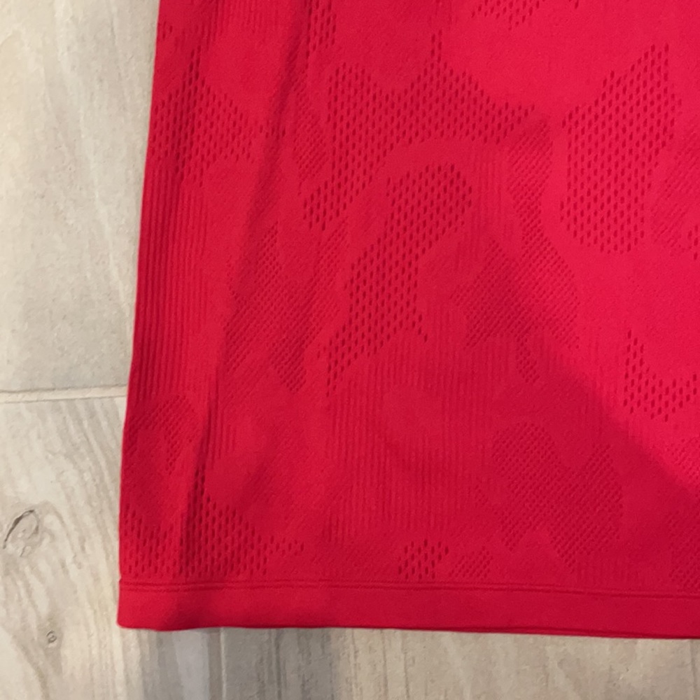 Fabletics Mesh Workout Tank - Picture 3 of 4